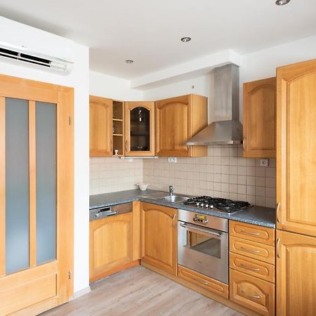 B.O.B. Klimentska Apartment Прага Екстериор снимка