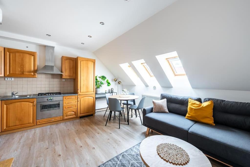 B.O.B. Klimentska Apartment Прага Екстериор снимка