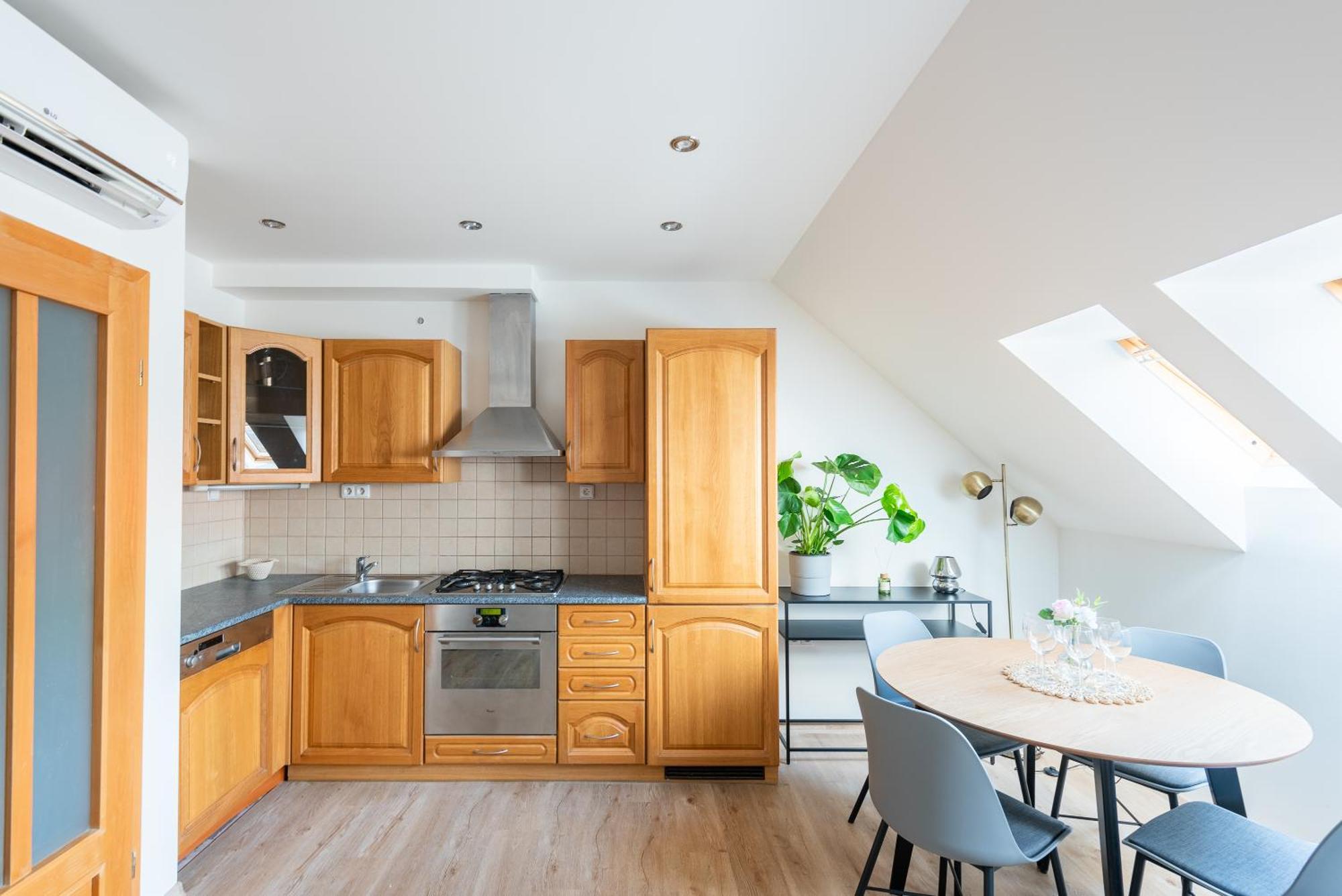 B.O.B. Klimentska Apartment Прага Екстериор снимка